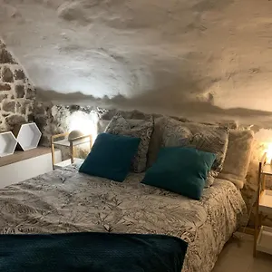 Dans Le Charme De La Pierre Appartement La Garde (Var)